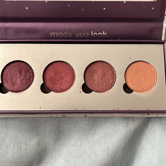 Anastasia Beverly Hills single shadows in an empty colourpop palette - Picture 2 of 4